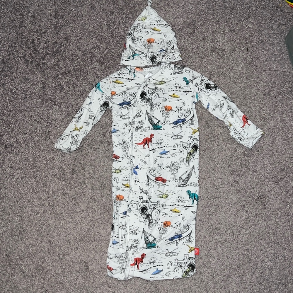 Adventure Quest Magnetic Modal Sleeper Set